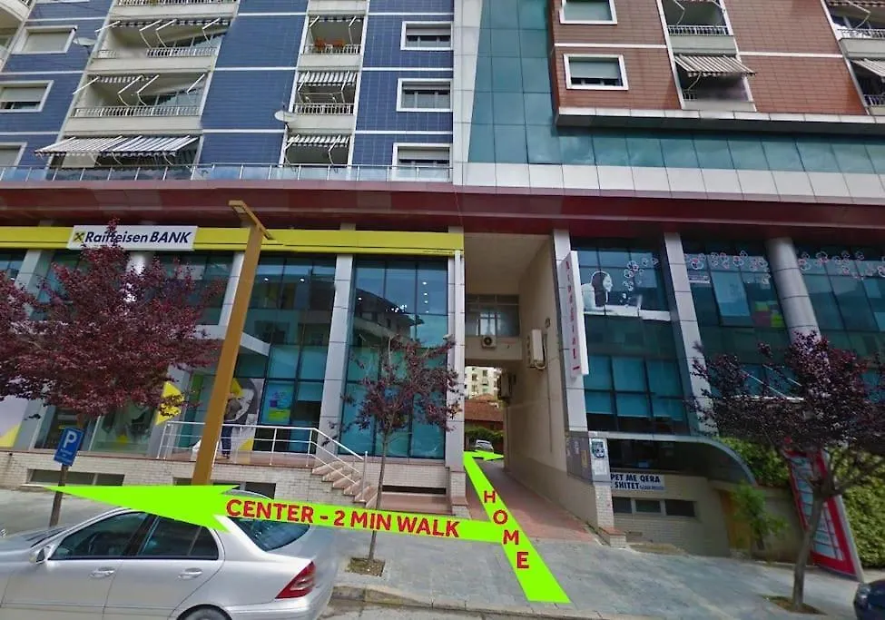 Durres City Center Apartment With A View 0*,  Albanië
